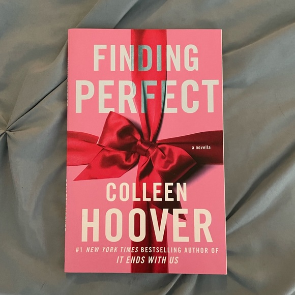 Finding Perfect by Colleen Hoover - Picture 1 of 2